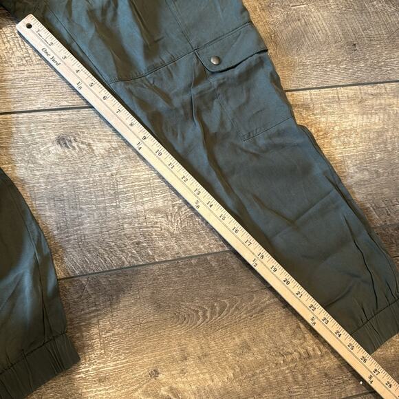 Banana Republic Women's TENCEL Cargo Jogger Steel Green Size M - Picture 4 of 9